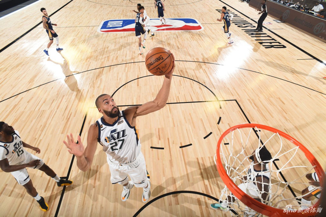 持球点二次 持球点二次