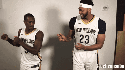 强的踢脚或 强的踢脚或